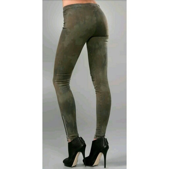 Joes “The Leggings” Camo Jeans with Ankle Zippers - Picture 1 of 7